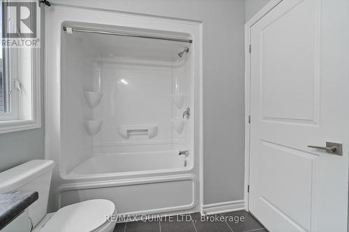 6 Tegan Crt, Loyalist, ON - Indoor Photo Showing Bathroom