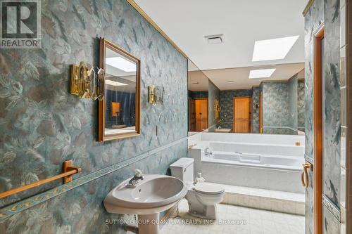 48 Port Master Drive, St. Catharines, ON - Indoor Photo Showing Bathroom