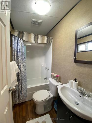 134 - 1501 Line 8 Road, Niagara-On-The-Lake, ON - Indoor Photo Showing Bathroom