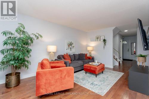 94 - 590 Millbank Drive, London, ON - Indoor Photo Showing Living Room
