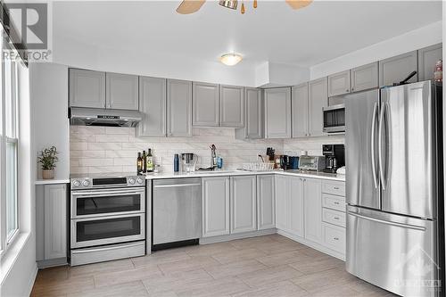 187 Arcola Private, Ottawa, ON - Indoor Photo Showing Kitchen With Upgraded Kitchen