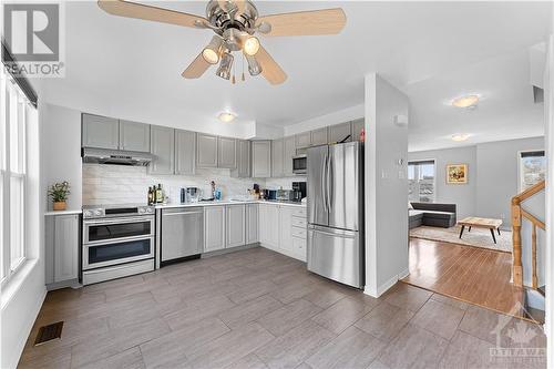 187 Arcola Private, Ottawa, ON - Indoor Photo Showing Kitchen With Upgraded Kitchen