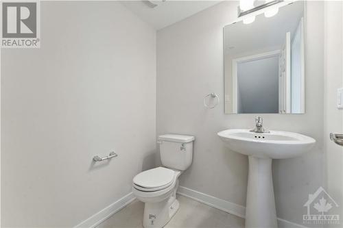 536 Woven Private, Ottawa, ON - Indoor Photo Showing Bathroom
