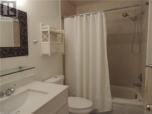 167 Stanley Drive, Grey Highlands, ON - Indoor Photo Showing Bathroom