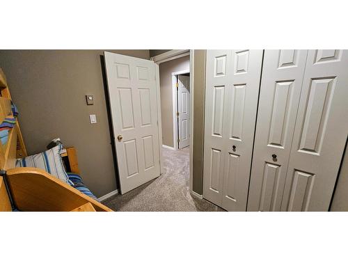 304 - 5155 Fairway Drive, Fairmont Hot Springs, BC - Indoor Photo Showing Other Room