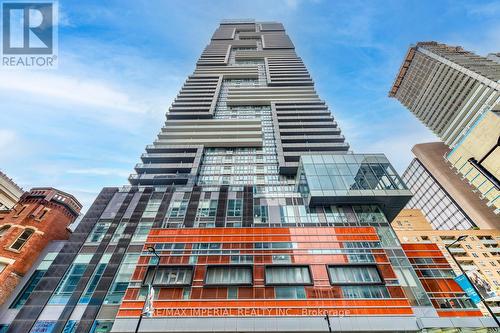 3608 - 7 Grenville Street, Toronto, ON - Outdoor With Facade