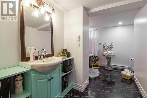 129 Chesswood Dr, Riverview, NB - Indoor Photo Showing Bathroom