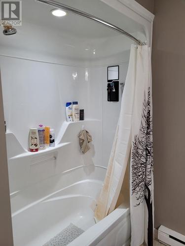 19 Hopeall Street, St John'S, NL - Indoor Photo Showing Bathroom