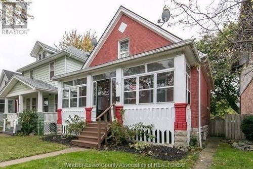 977 Gladstone Avenue, Windsor, ON - Outdoor With Facade