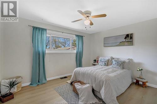 4235 Longfellow Avenue, Windsor, ON - Indoor Photo Showing Bedroom