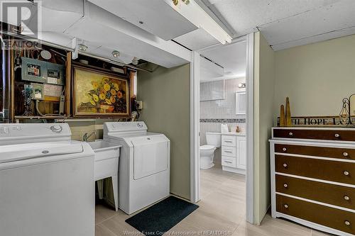 4235 Longfellow Avenue, Windsor, ON - Indoor Photo Showing Laundry Room
