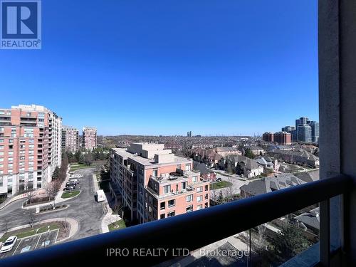 1016 - 9 Northern Heights Drive, Richmond Hill, ON - Outdoor With View