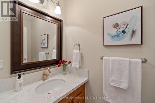 3100 30 Side Road, Milton, ON - Indoor Photo Showing Bathroom
