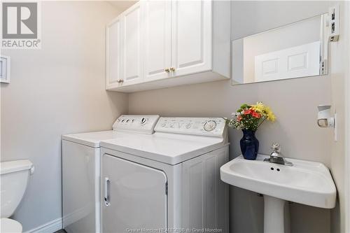 37 Arthur St, Moncton, NB - Indoor Photo Showing Laundry Room