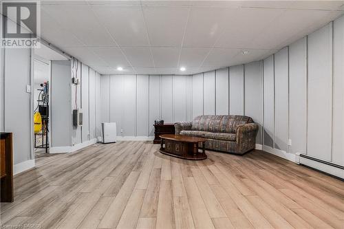 13 Smith Street, Tiverton, ON - Indoor Photo Showing Bedroom