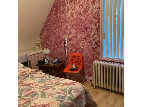 900 Prince St, Hearst, ON - Indoor Photo Showing Bedroom