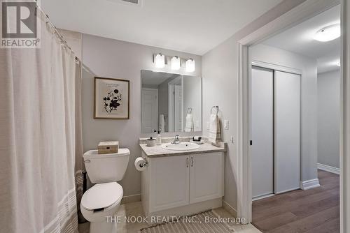 #415 -21 Brookhouse Dr, Clarington, ON - Indoor Photo Showing Bathroom