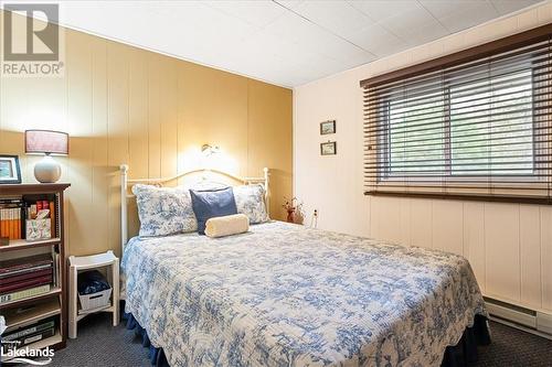1319 Sullivan Drive, Haliburton, ON - Indoor Photo Showing Bedroom