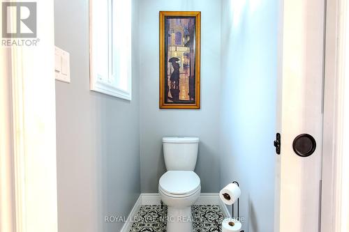 170 Lakewood Avenue, Fort Erie, ON - Indoor Photo Showing Bathroom