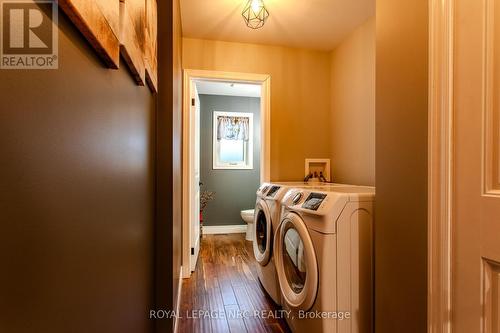 170 Lakewood Ave, Fort Erie, ON - Indoor Photo Showing Laundry Room
