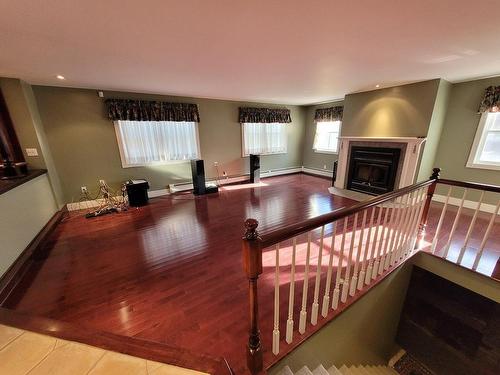 Salon - 662 Rue Principale, Lachute, QC - Indoor With Fireplace