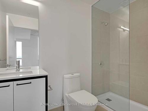 316-1808 St Clair Ave W, Toronto, ON - Indoor Photo Showing Bathroom