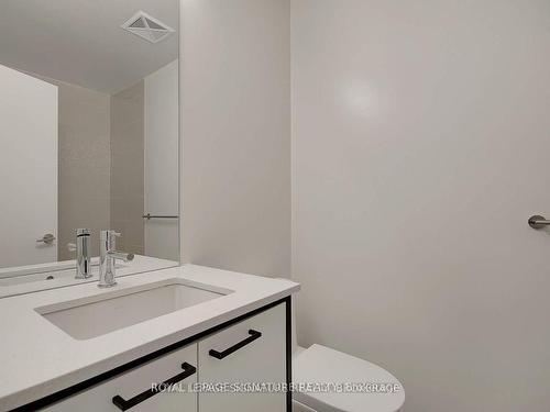316-1808 St Clair Ave W, Toronto, ON - Indoor Photo Showing Bathroom