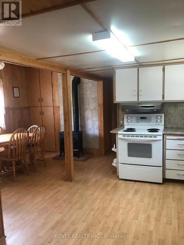 32 Cameron Rd, Kawartha Lakes, ON - Indoor Photo Showing Kitchen