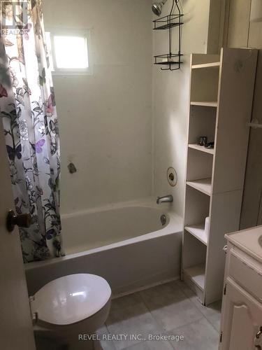 32 Cameron Rd, Kawartha Lakes, ON - Indoor Photo Showing Bathroom