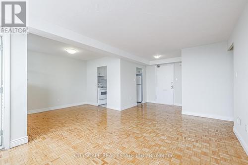 #812 -1442 Lawrence Ave W, Toronto, ON - Indoor Photo Showing Other Room
