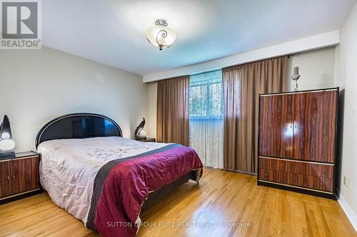 117 Fortieth Street, Toronto, ON - Indoor Photo Showing Bedroom