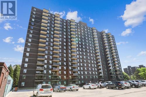 1605 - 966 Inverhouse Drive, Mississauga, ON - Outdoor With Balcony With Facade