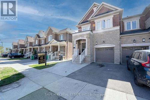 486 Queen Mary Drive, Brampton, ON - Outdoor With Facade