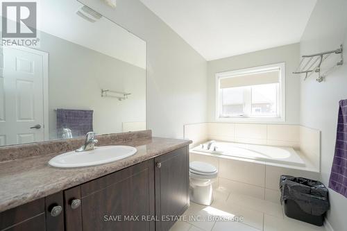 486 Queen Mary Drive, Brampton, ON - Indoor Photo Showing Bathroom