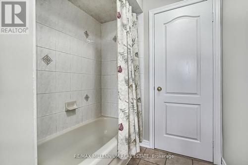 66 Wild Indigo Cres, Brampton, ON - Indoor Photo Showing Bathroom