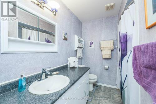 7277 Collett Road, Mississauga, ON - Indoor Photo Showing Bathroom