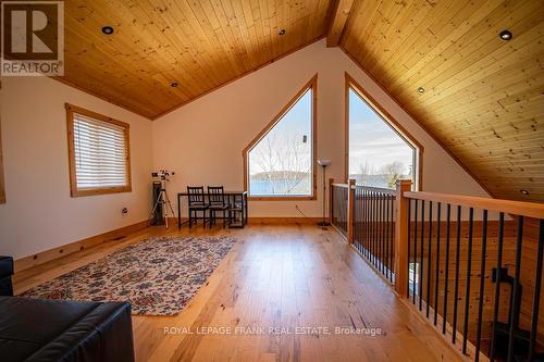 5326 Rice Lake Scenic Drive, Hamilton Township, ON - Indoor Photo Showing Other Room