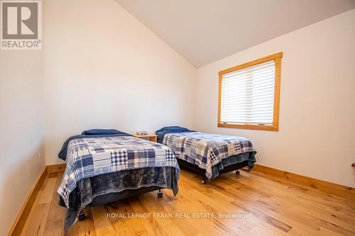 5326 Rice Lake Scenic Drive, Hamilton Township, ON - Indoor Photo Showing Bedroom