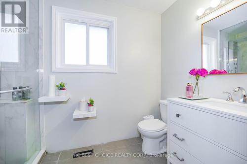 170 Garden Avenue, Richmond Hill, ON - Indoor Photo Showing Bathroom