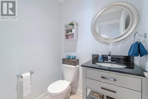 36 Mapleton Mills Dr, King, ON - Indoor Photo Showing Bathroom