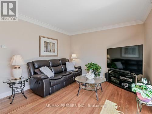 93 Black Creek Blvd, Toronto, ON - Indoor Photo Showing Living Room