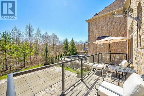 365 Paradelle Dr, Richmond Hill, ON - Outdoor With Exterior