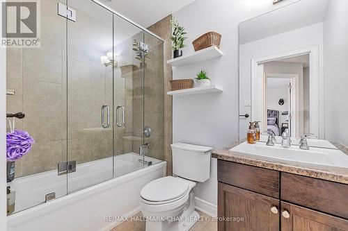 30 Marta Cres, Barrie, ON - Indoor Photo Showing Bathroom