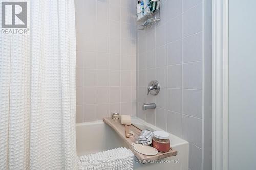 21 Kennedy Ave, Collingwood, ON - Indoor Photo Showing Bathroom