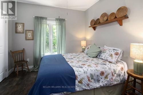 225 Deerbrook Drive, Wasaga Beach, ON - Indoor Photo Showing Bedroom