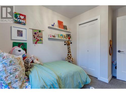 170 Celano Crescent Unit# 55, Kelowna, BC - Indoor Photo Showing Bedroom