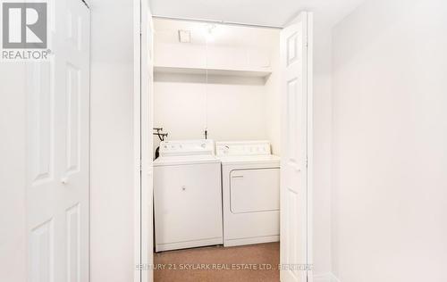 2969 Glover Lane, Burlington, ON - Indoor Photo Showing Laundry Room