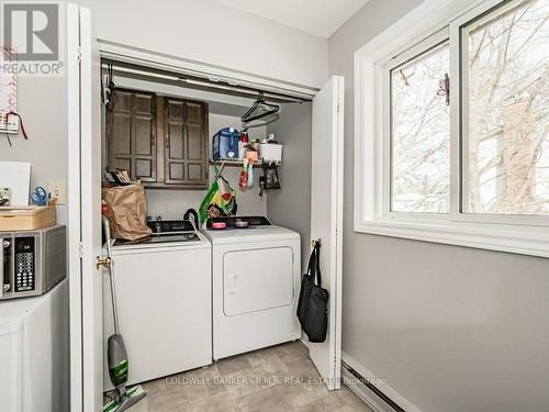19 South St S, Orillia, ON - Indoor Photo Showing Laundry Room