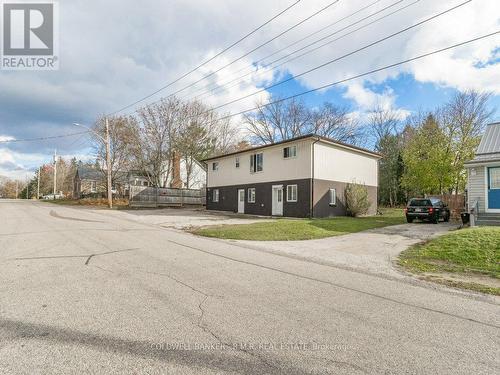 19 South St S, Orillia, ON - Outdoor
