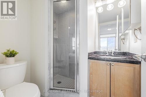 3307 - 23 Hollywood Avenue, Toronto, ON - Indoor Photo Showing Bathroom